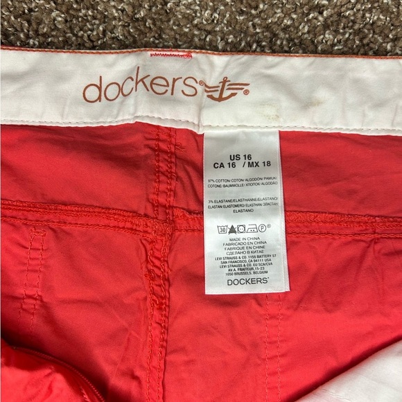 Dockers Coral Cropped Pants - Picture 3 of 8